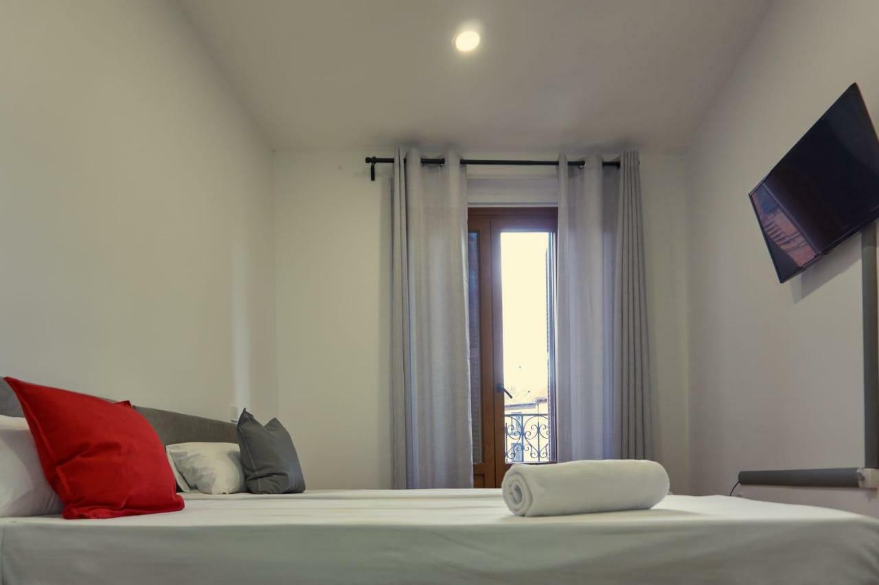 Gs Latina Hotel มาดริด ภายนอก รูปภาพ